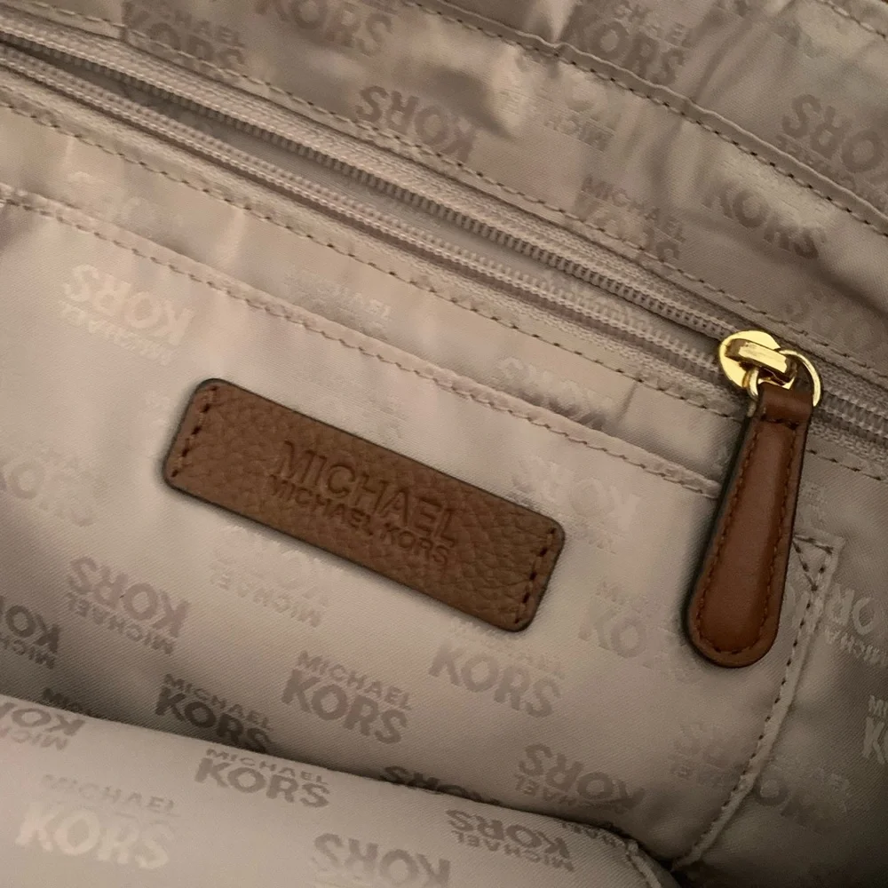 Michael Kors Brown Leather Tote Bag with Gold Accents - Picture 4 of 4